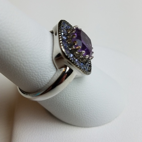 Fashion costume jewelry square ring size 8 - Picture 2 of 7